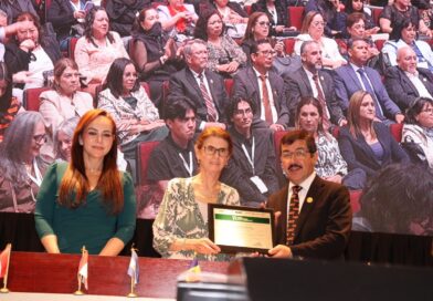 La Dra. Annie Pardo dicta conferencia magistral en la UAT